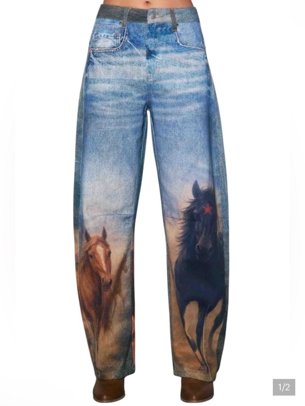 Women's Horse Print Barrel
Jeans NEW